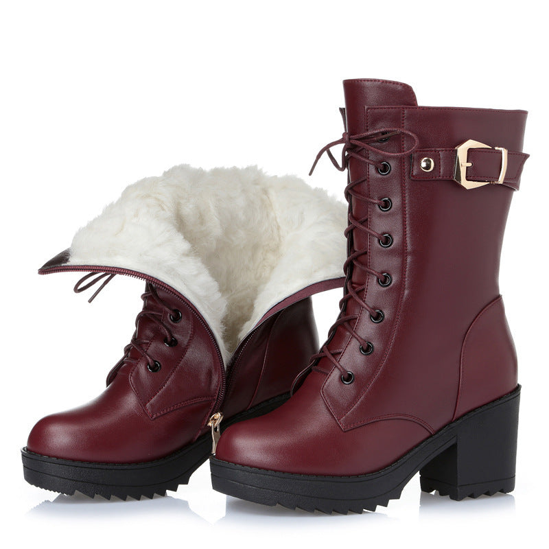 Bottes Martin en cuir pour femmes, confort et style.