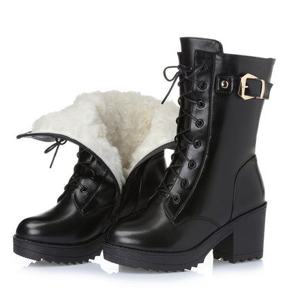 Bottes Martin en cuir pour femmes, confort et style.